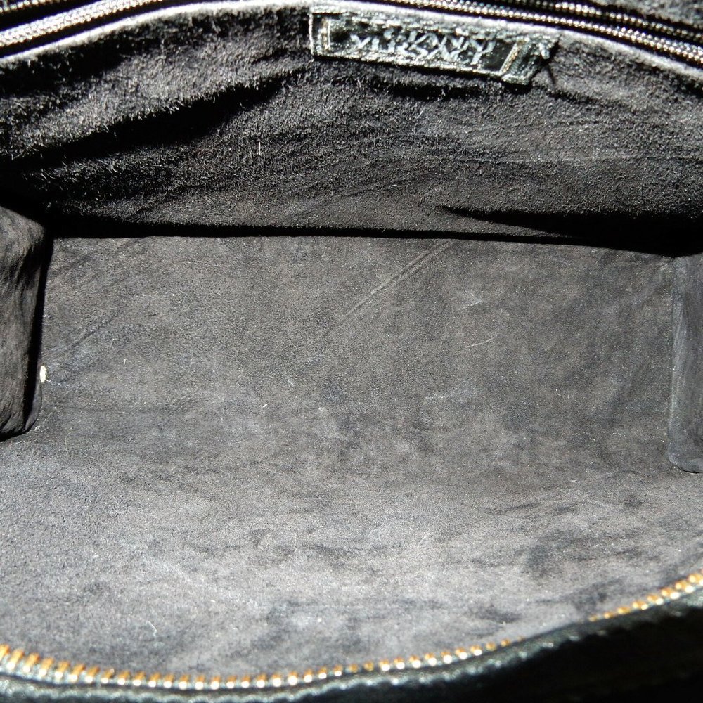 Versace Gold Medusa Leather Hand bag! Stunning! - Picture 12 of 13